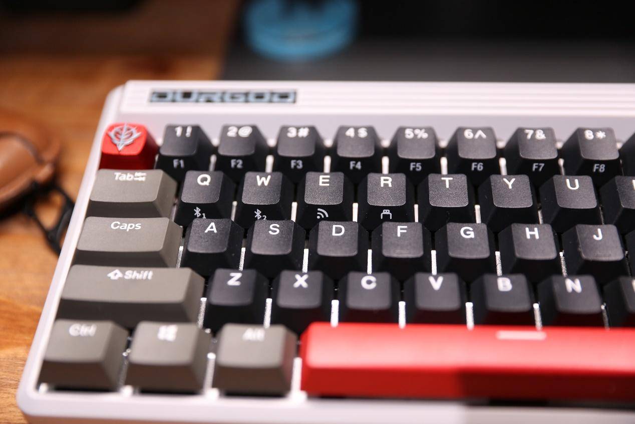 家里电子设备居然一夫多妻？如何优化家中电子设备的使用方式