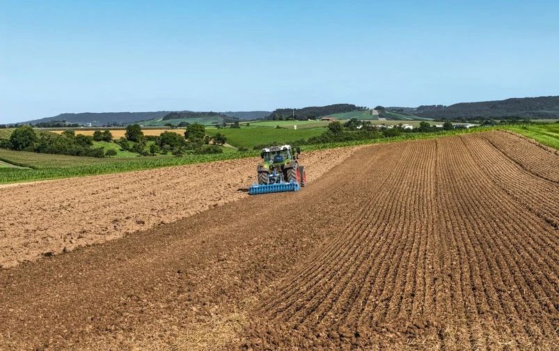 从2018、2019十大热销机型变化看2020拖拉机市场热销机型