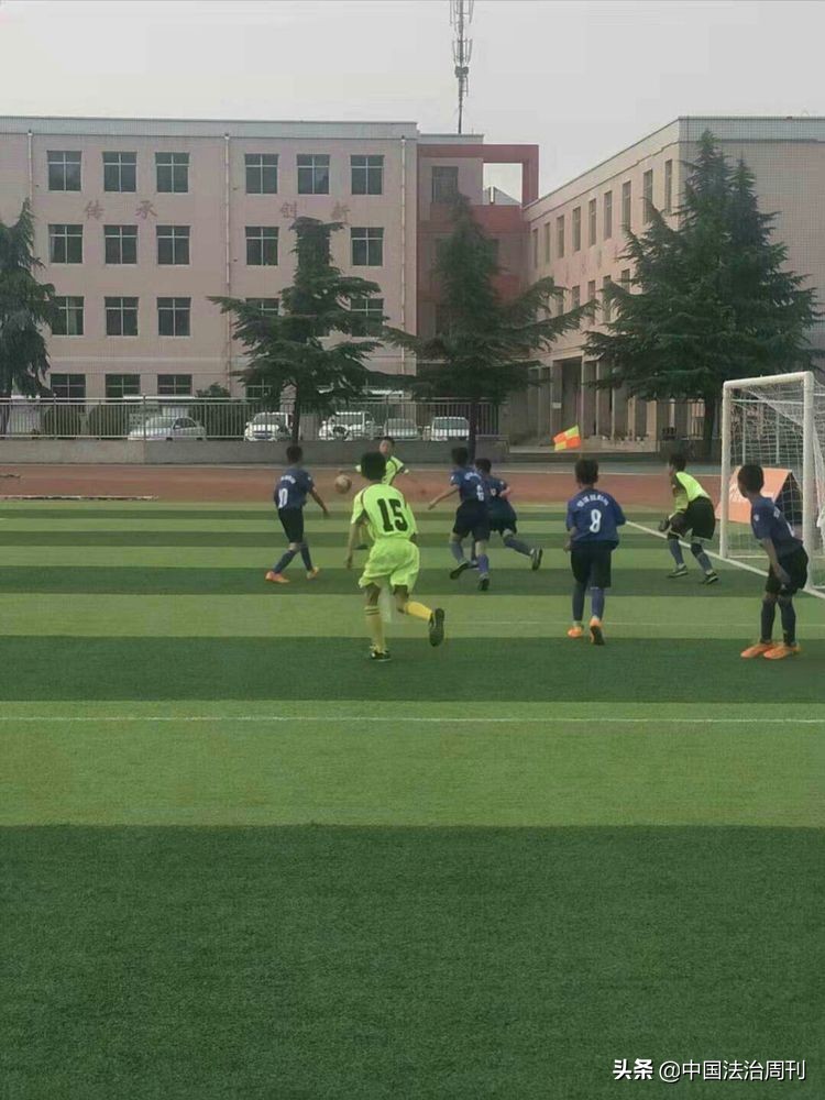 临汾市中小学生足球联赛解放二校,曲沃县实验小学输足球赛