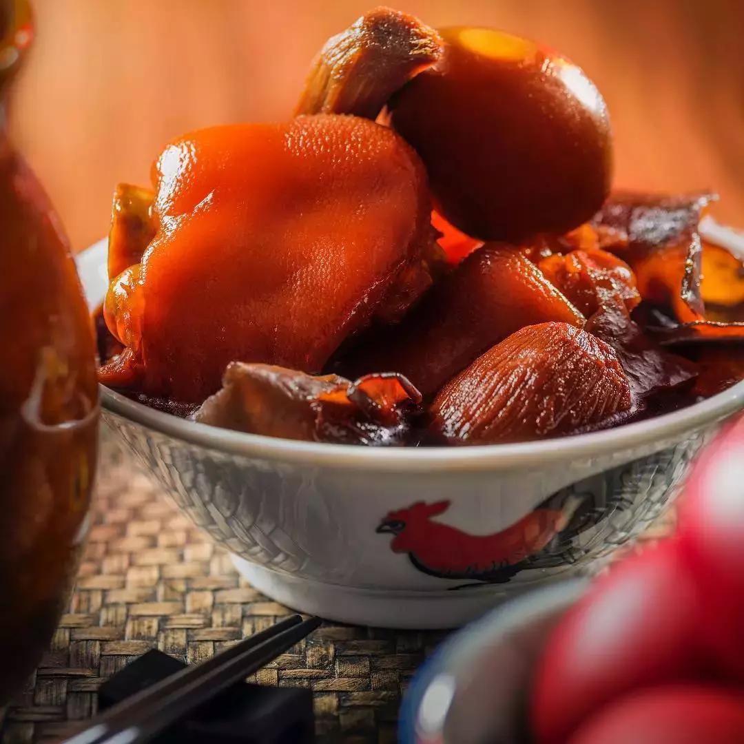 广东猪脚姜寓意,广东猪脚姜为啥又酸又甜的