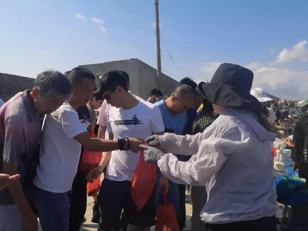 青岛开海了新鲜肥美的海鲜已上市,青岛开海红岛海鲜八大关