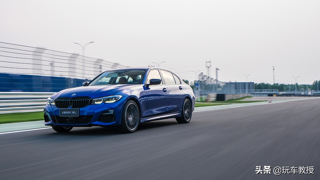 有路必有丰田车广告,车到山前必有路丰田车