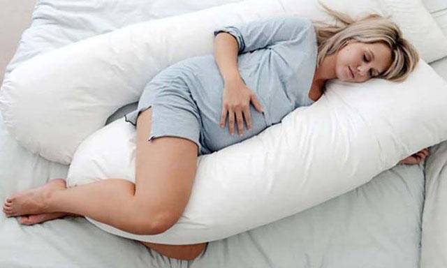 孕晚期躺着不动浑身疼,孕晚期躺着不动身体很酸