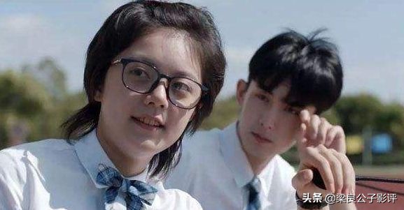 少年派林妙妙妈妈二宝,少年派王胜男帮女儿穿裙子