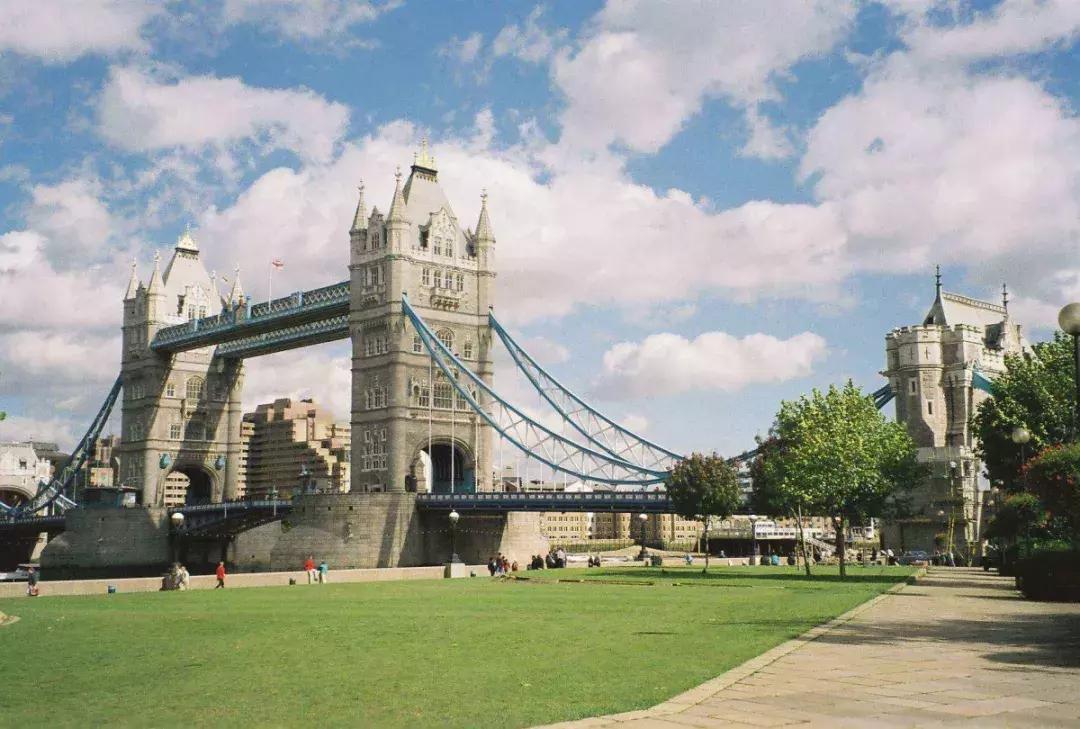 在深圳申请结婚证有什么好处,有深圳结婚证有什么好处