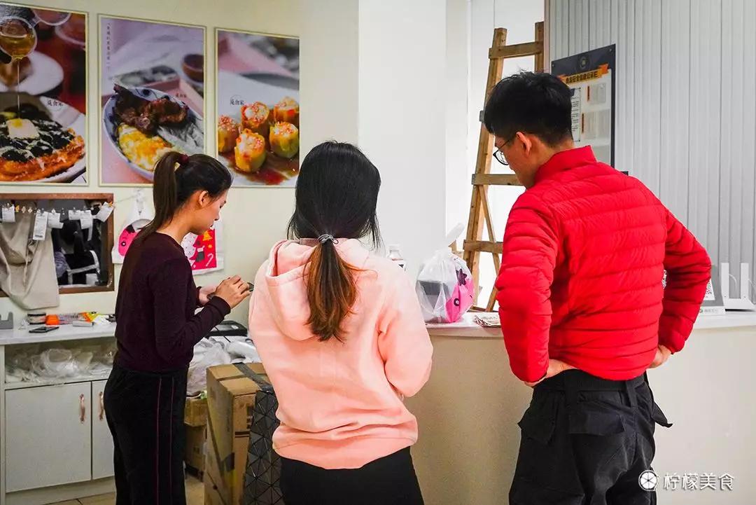 花七八十跑腿费，就为一盒糯米糍