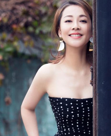 鹿鼎记女主角现况,鹿鼎记2014版的女主角变化