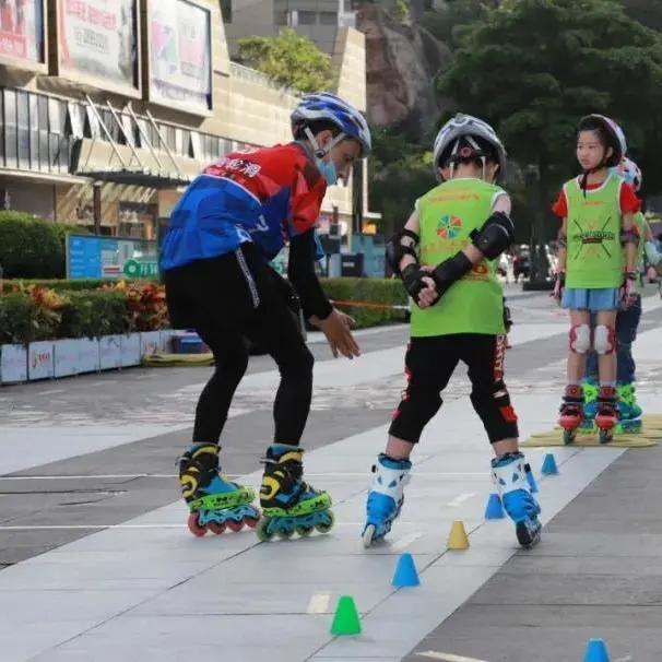 轮滑如何保护膝盖,轮滑怎么改善膝盖代偿