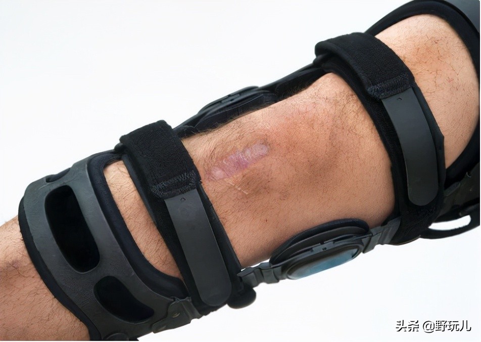 护膝是鸡肋吗,户外运动护膝专业运动员护膝