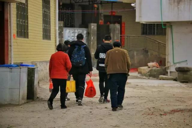 大学生寒假回家宿舍怎么办,大学生放暑假不想去亲戚家