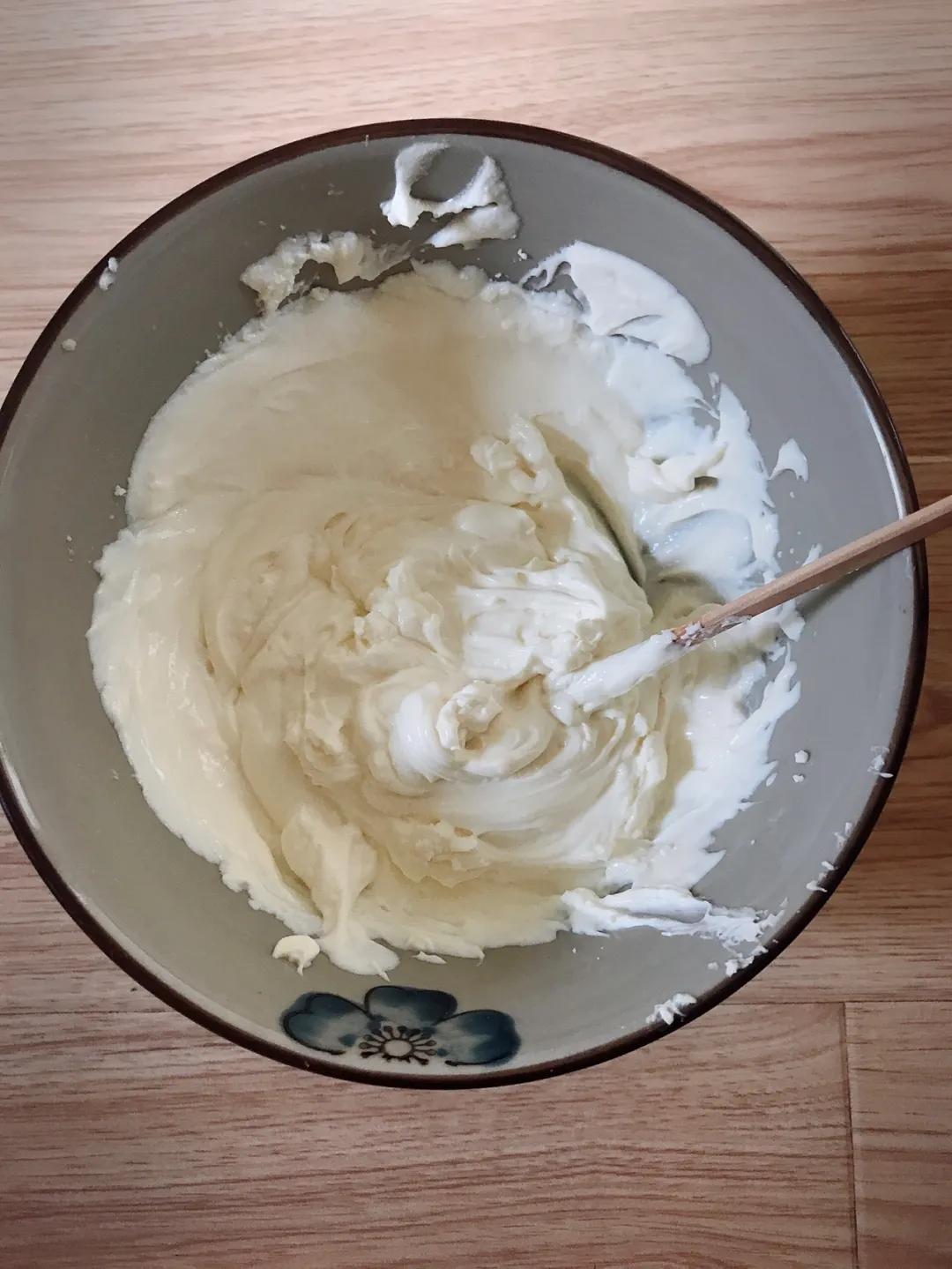 没有淡奶油奶酪怎么做奶油,牛奶黄油淡奶油奶酪