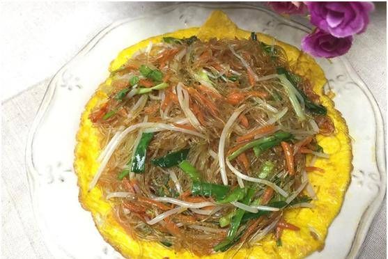 广丰墨鱼干炒白菜的做法,墨鱼素炒菜的做法