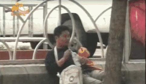 假扮乞丐吃垃圾500块卖进黑窑厂,崔松旺黑窑厂老板最后怎么处理