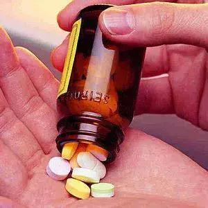 扭伤拉伤处置,扭伤拉伤治疗手法