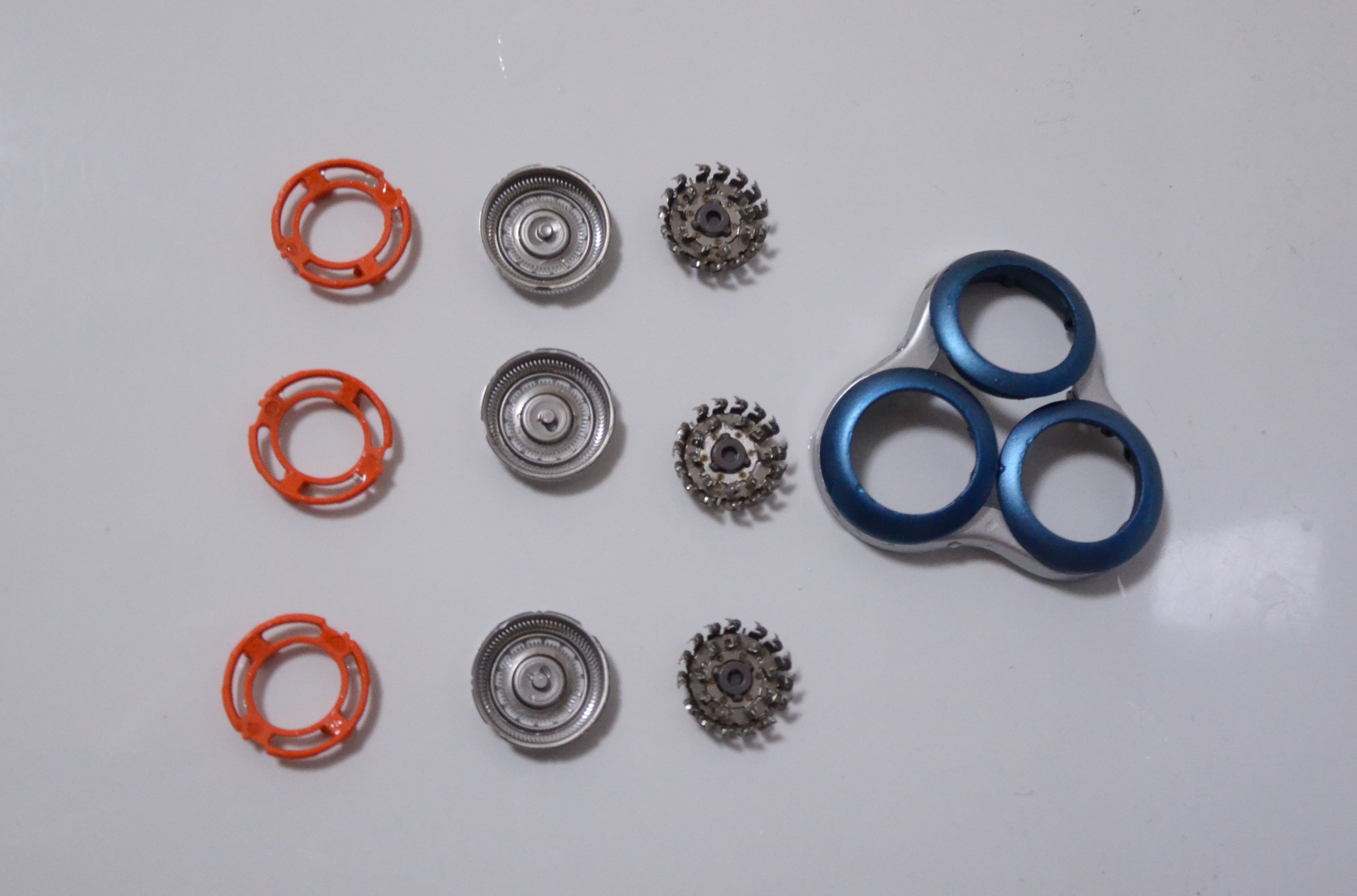 飞利浦s7000剃须刀怎样全身水洗,飞利浦剃须刀s7000使用说明