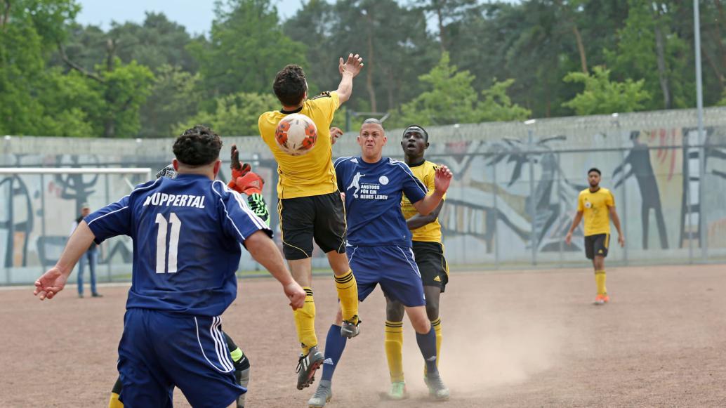 德国足球爱进攻吗,德国足球在欧洲的地位