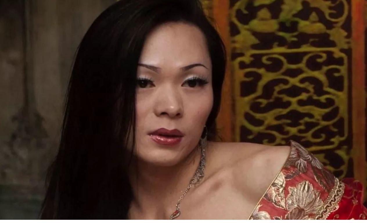 “变性人”李二毛，为爱变“女人”惨遭抛弃，出租屋结束悲惨一生