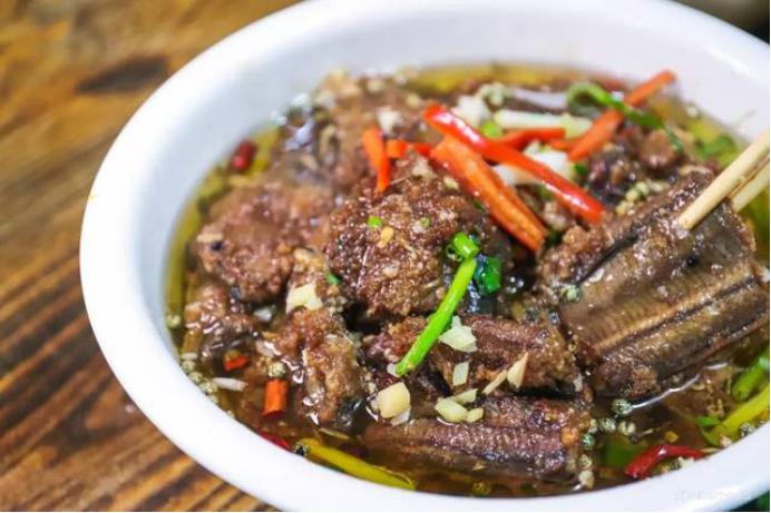 失传黄鳝做法,湖北名菜泡蒸鳝鱼