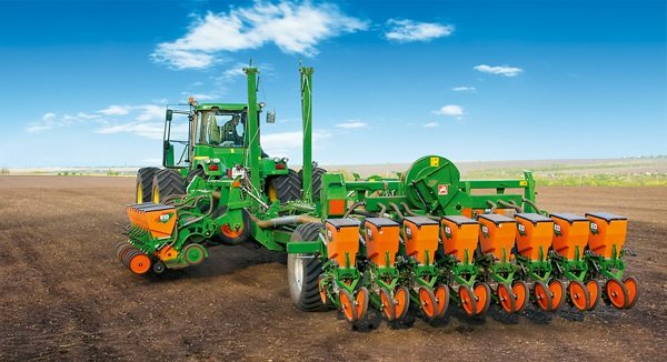 马斯奇奥气吸式玉米免耕播种机,夏播玉米播种机