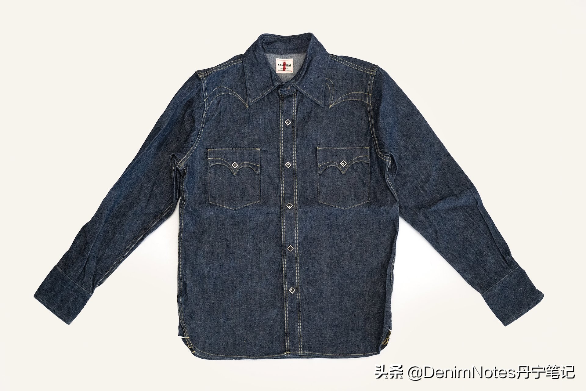 如何分辨一件高质量衬衫,怎样辨别牛仔衬衫好坏