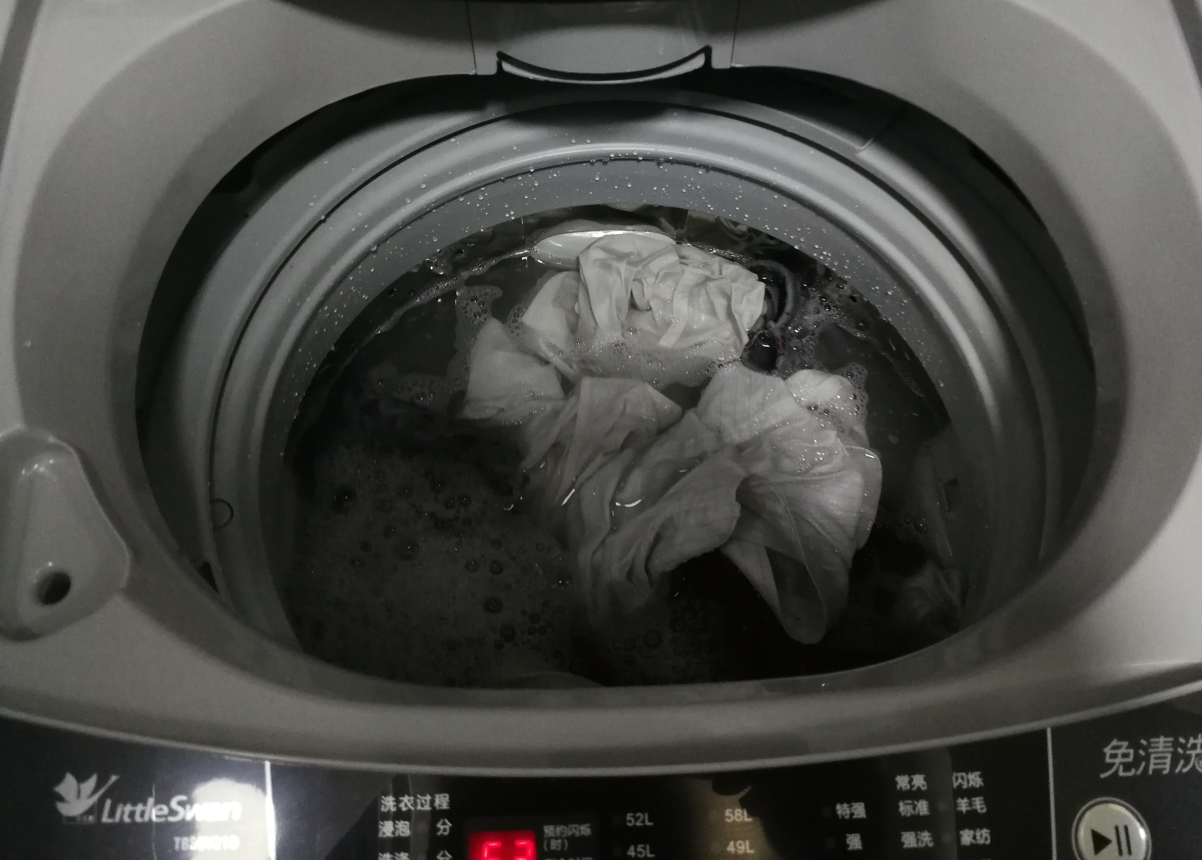 波轮洗衣机与滚筒洗衣机，有什么区别？哪种更好？2500字帮你总结