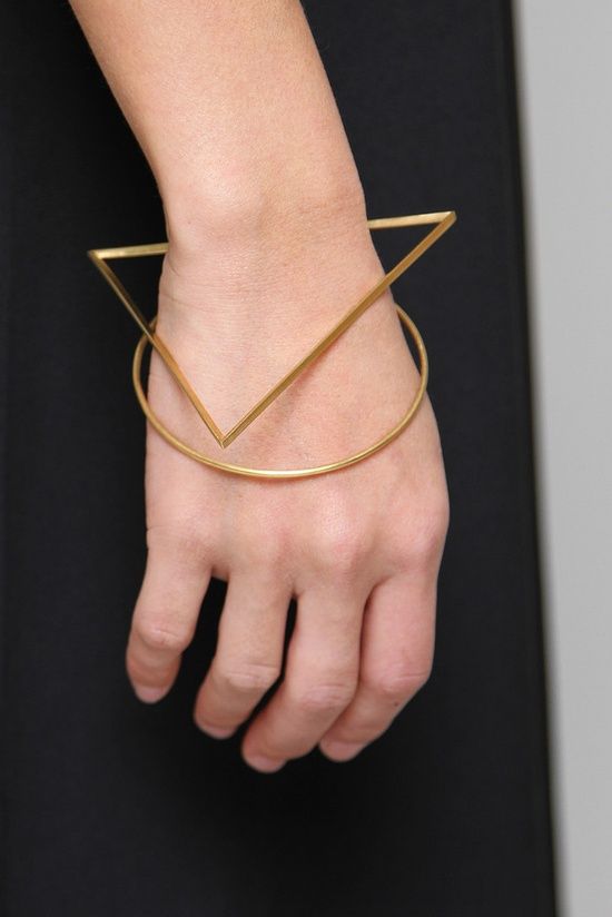 黄金首饰断了属于质量问题吗,黄金首饰断了会影响回收价格吗