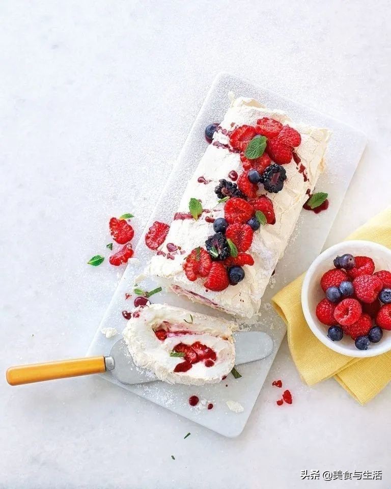 蛋糕卷怎样避免开裂掉皮,做蛋糕卷开裂怎么补救