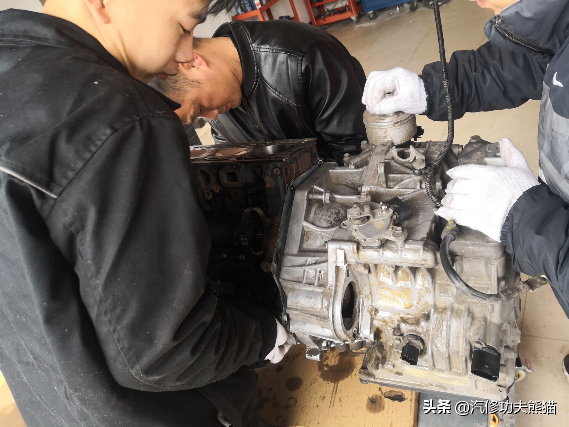 10年斯柯达明锐2.0的烧机油不,12年斯柯达明锐rs烧机油严重吗