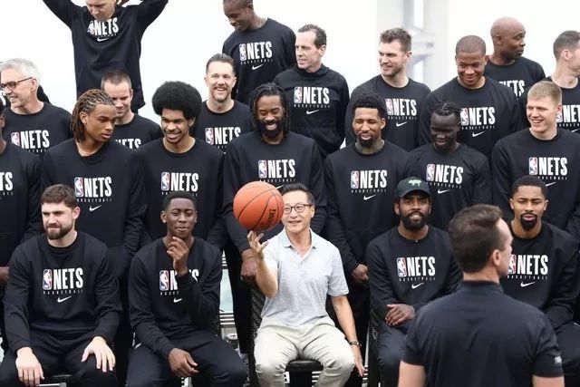 这颗扔向中国的“雷”,在美国炸出了什么?