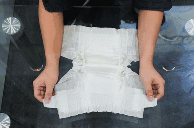 纸尿裤正品真假鉴别,怎么辨别纸尿裤黑心棉