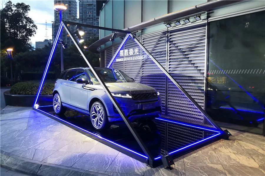 进口路虎极光16年二手车价格,进口版路虎极光二手价格