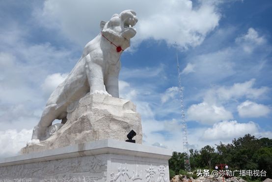 弥勒美食推荐离湖泉景区最近,弥勒五彩云池风景区