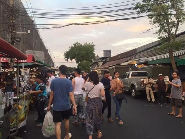 泰国曼谷当地物价标准,在泰国曼谷消费便宜的地方