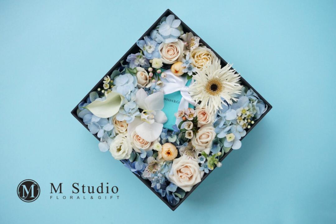 一不小心开了间花店，还和各种大牌合作，真的香