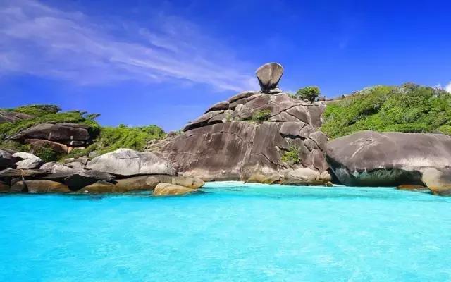 全球惊艳的10个海底世界，看到第一个就想出发！