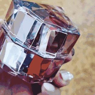 圣诞限定彩妆大牌,2018圣诞限定彩妆礼盒大分享