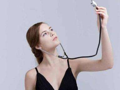 卵巢保养的好，气色自然不会差！卵巢功能衰退，会有哪些症状呢？