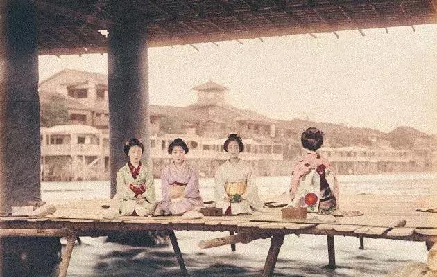 浜兘澶滄櫄绾冲噳,浜兘绾冲噳