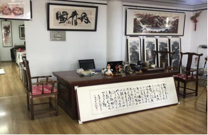 大学生在微拍堂卖字画年入百万