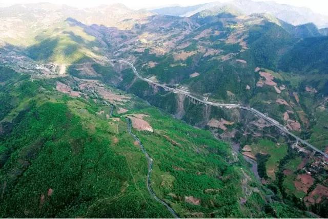 云南自驾5条最佳线路图,云南适合开车自驾的公路