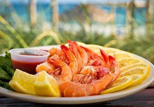 富含维c的食物和虾能一起吃吗,虾不能跟哪些食物同食