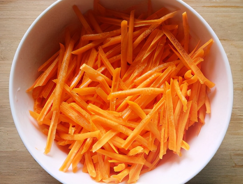 清炒胡萝卜丝最佳吃法,清炒胡萝卜丝家常做法