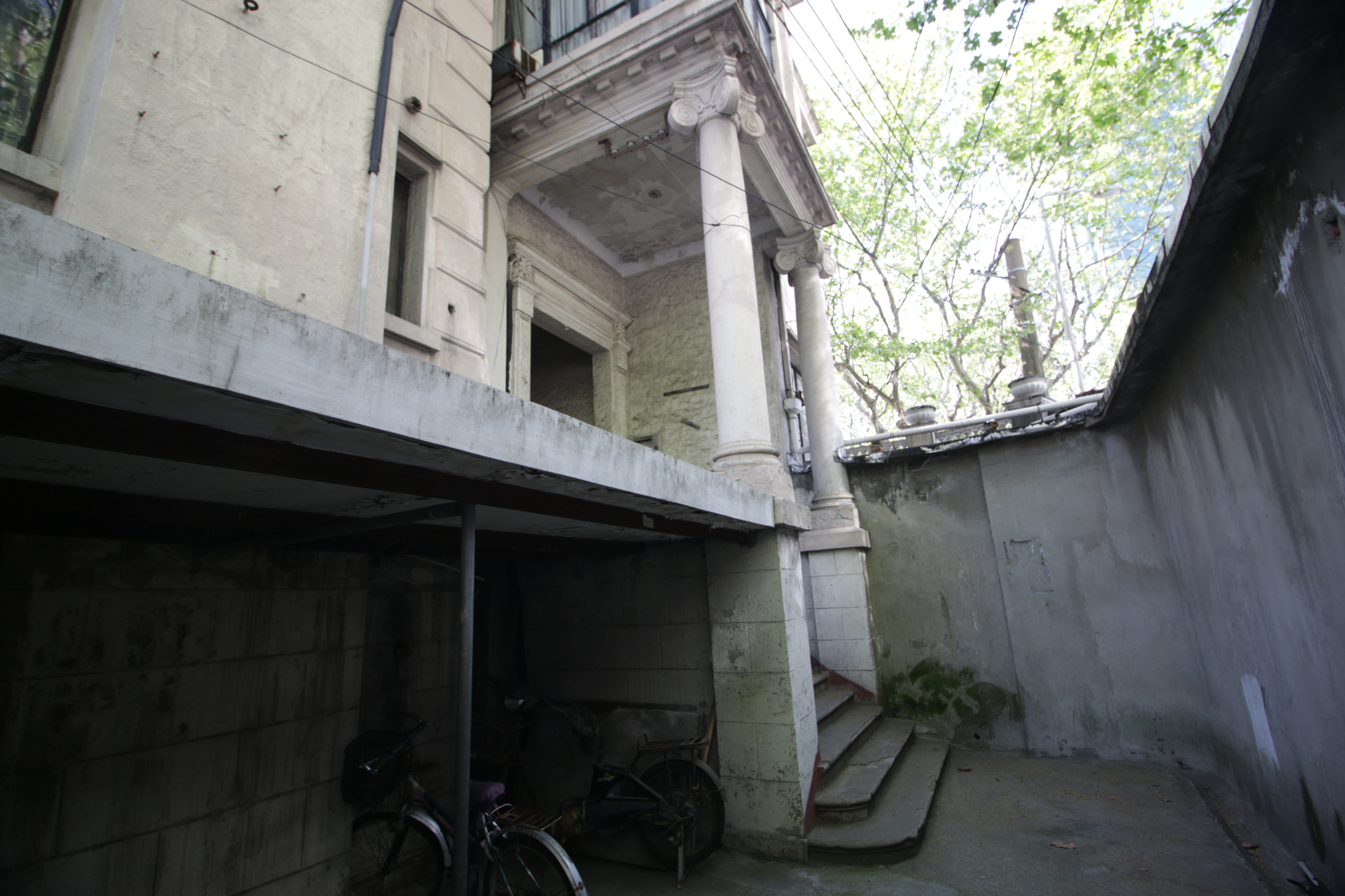 南京西路上的优秀历史保护建筑和名人故居