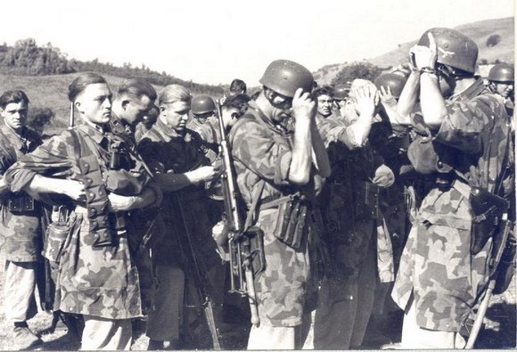 绿*魔色**鬼：德军伞兵第一师，堪比美国101空降师的精锐部队