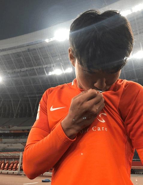 17岁中超首秀16年的中超生涯,他17岁