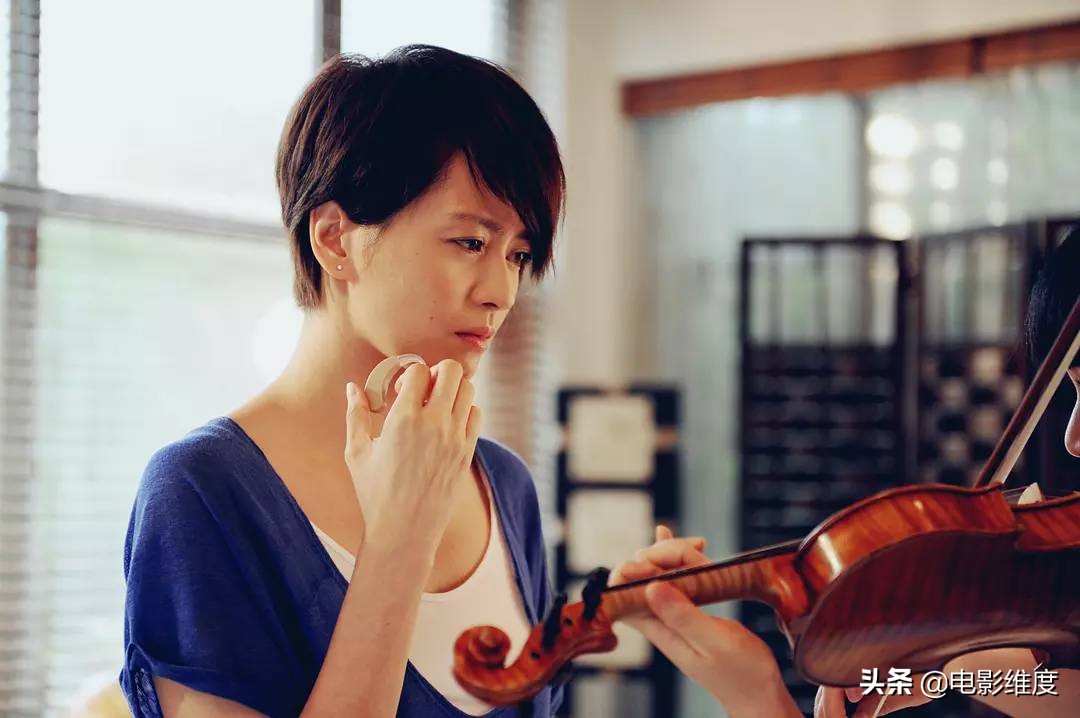 44岁梁咏琪晒和女儿照片 (梁咏琪怎样认识西班牙老公)