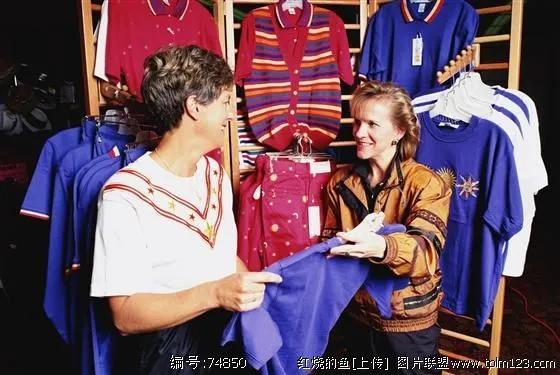 买衣服先问价格的视频,买衣服搞价小技巧有哪些