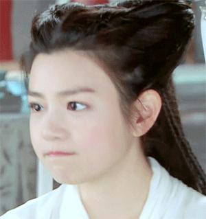 她很美，可惜被糟蹋了