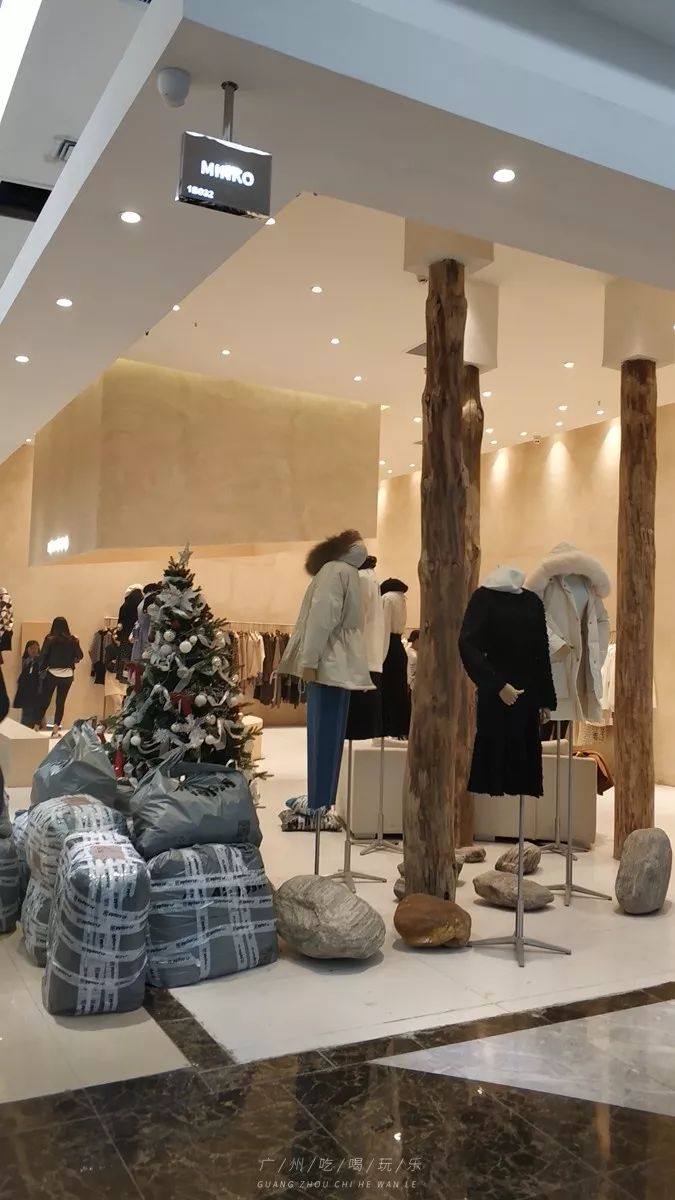 韩国东大门服装批发有几个大楼,广州韩国东大门服装批发拿货