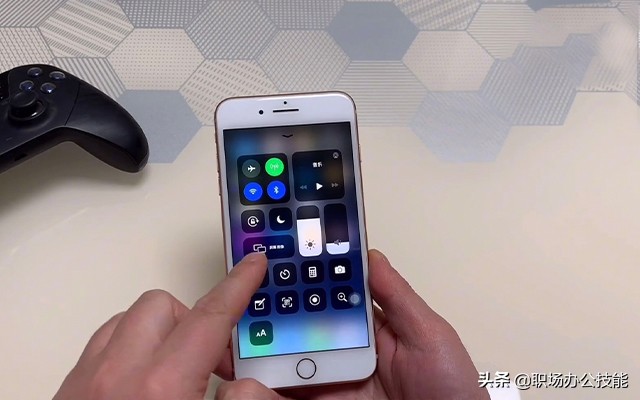 vivo手机投屏到电视最简单的方法,华为手机怎样投屏到sharp电视上